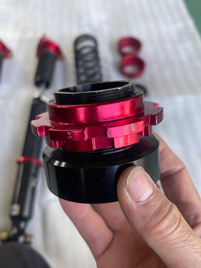 Largus全長調整式車高調キットSpecS