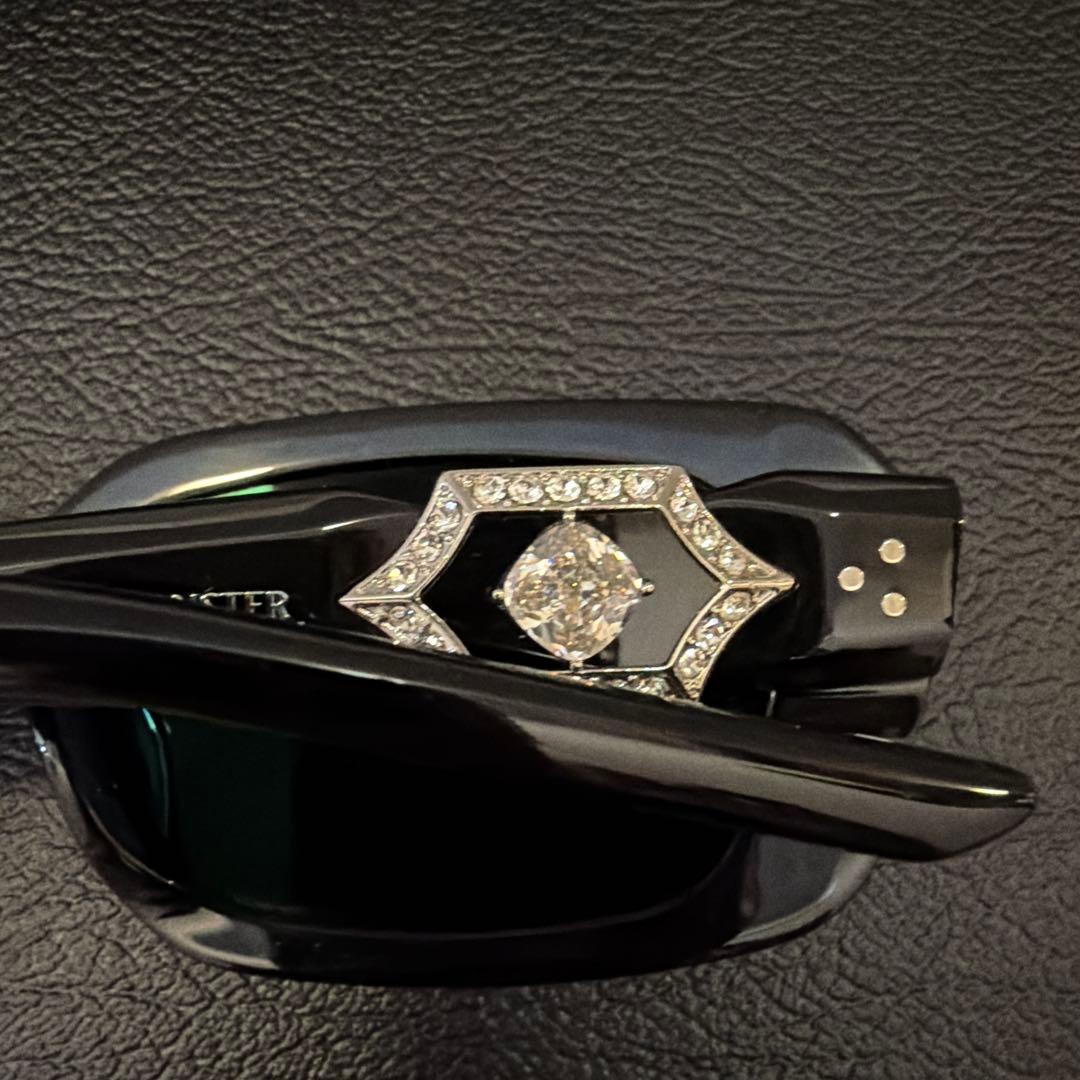 GENTLE MONSTER 装飾付きサングラス　UAE エミレーツモール購入