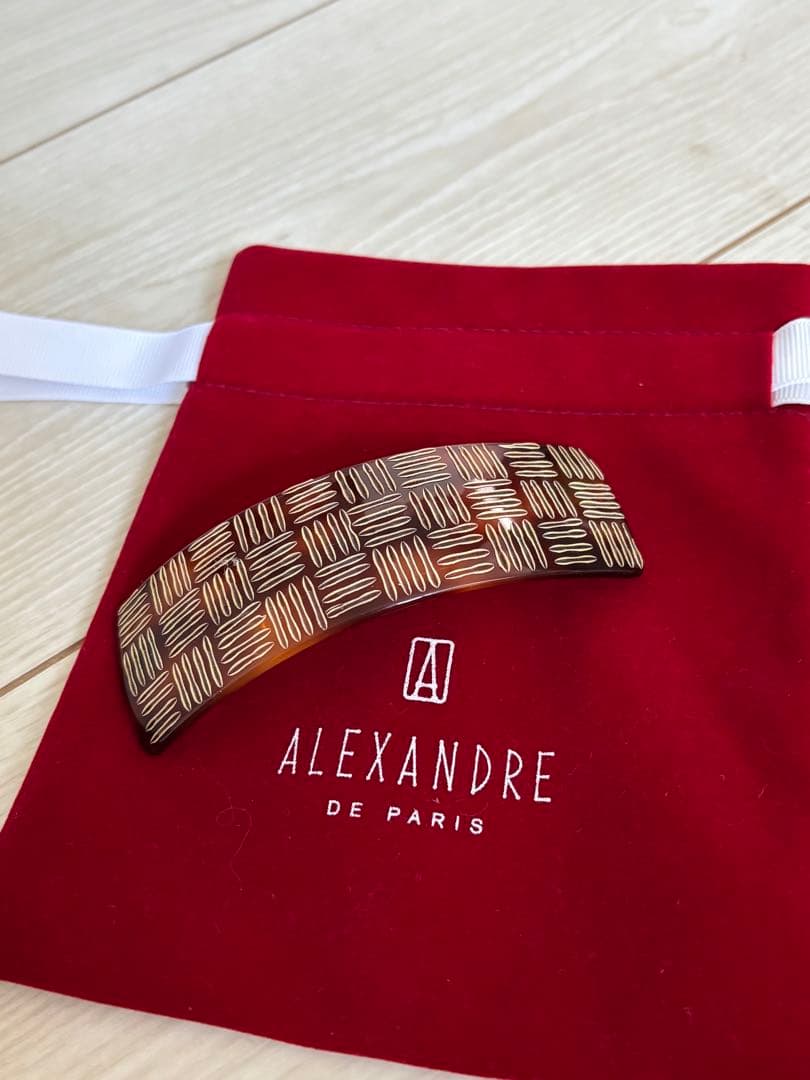 アレクサンドルドゥパリ 新品同様 幅広バレッタ 茶系市松模様