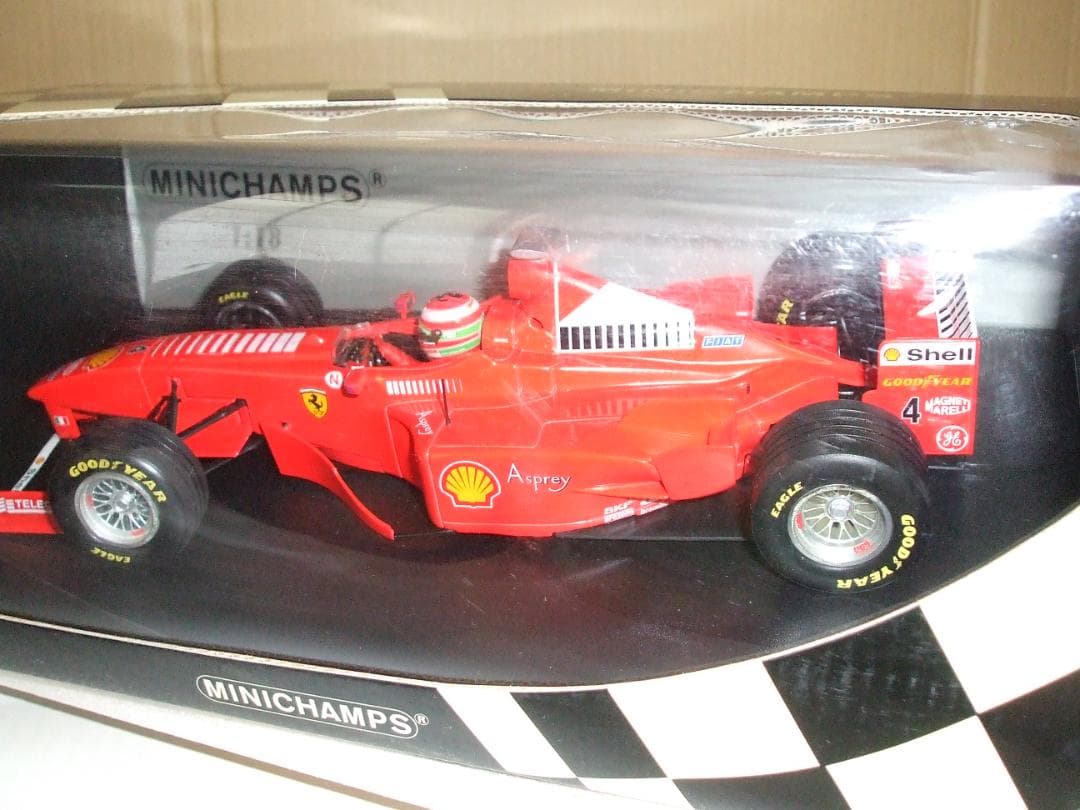 フェラーリ　F３００　E・アーバイン　＃４　ミニチャンプス　１／１８