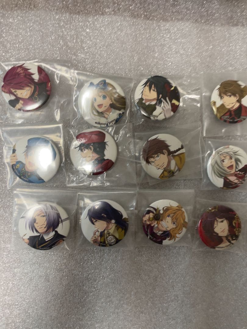 ミュージカルの国のアリス　缶バッジ　ハートの国のアリス　クインロゼ