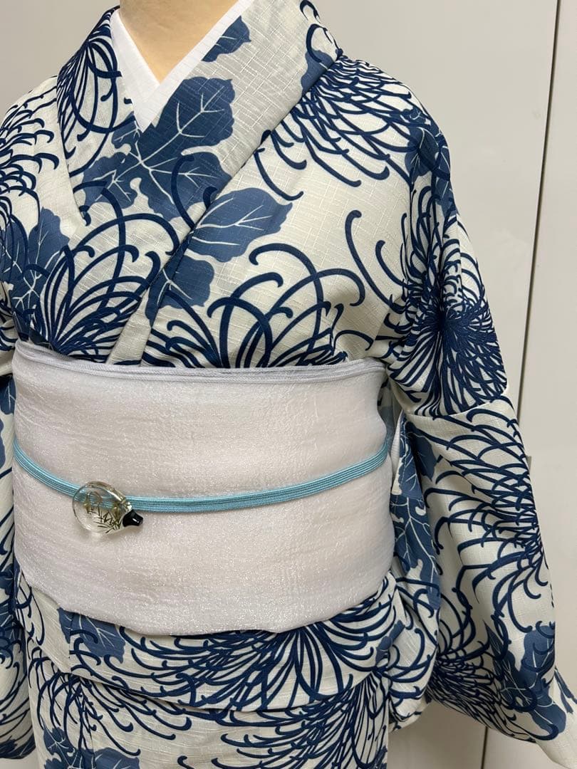 浴衣　ゆかた　ユカタ　白にブルー系 青系 Lサイズ　ポリエステル100%花火