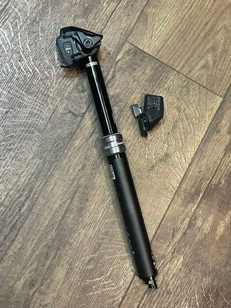 ROCKSHOX Reverb AXS 電動ドロッパーシートポスト30.9mm