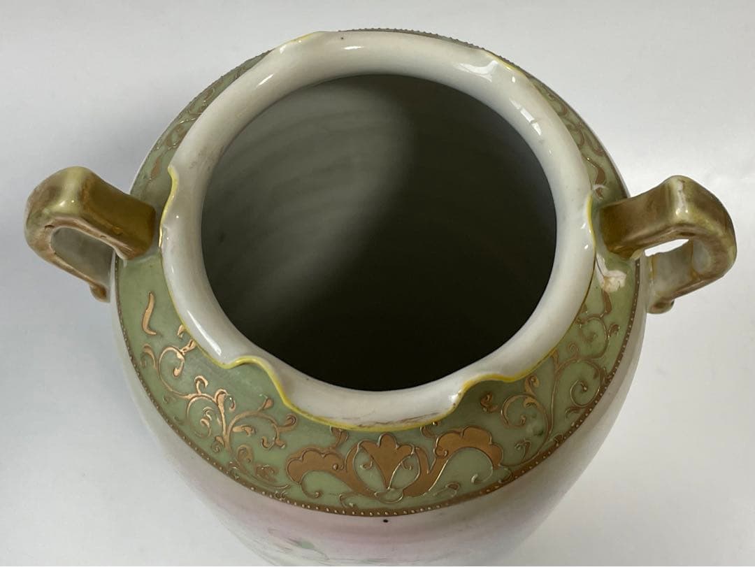 I.E. & C. Co. Japan Hand-Painted Vase 花瓶