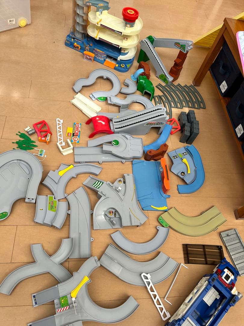 値下げ☆大量！トミカ レールセット＆ブルーポリス車