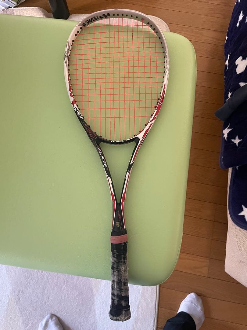 ソフトテニスラケット　レーザーラッシュ70V