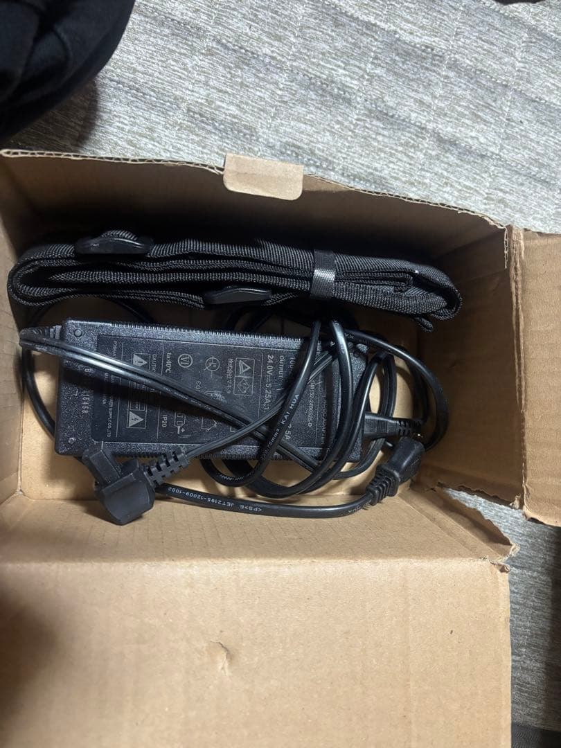 Makita XGT 冷温庫 大容量 オリーブグリーン今なら、バッテリー2個付