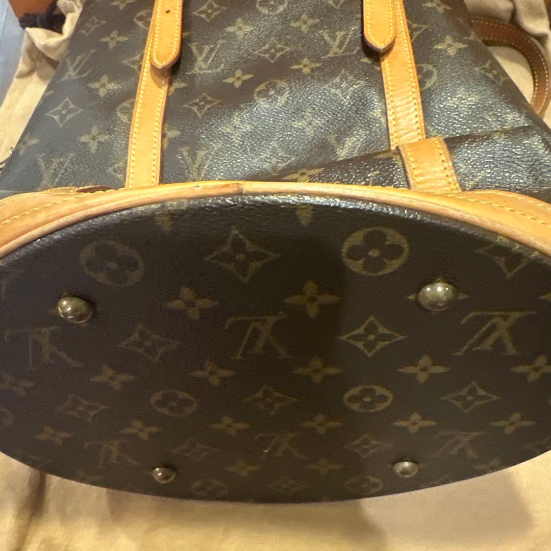 ルイヴィトン モノグラム バケットGM ポーチ付