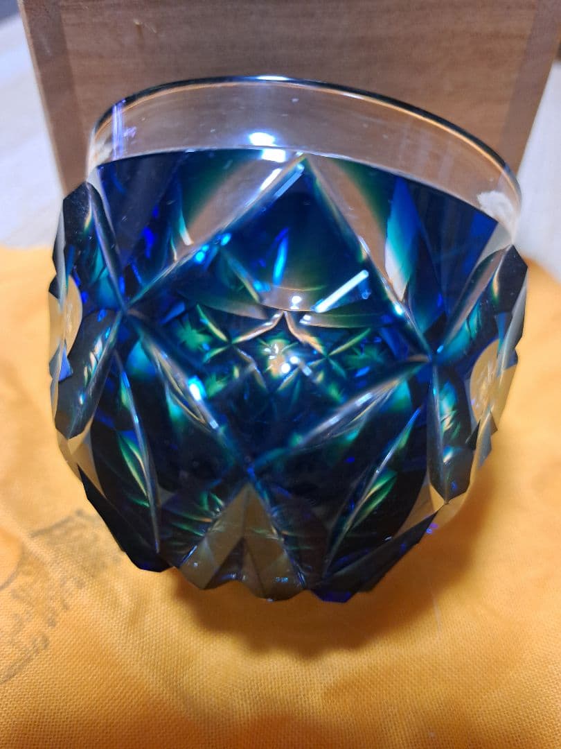 新　島津　薩摩切子　切子猪口　新品未使用　薩摩ガラス工芸