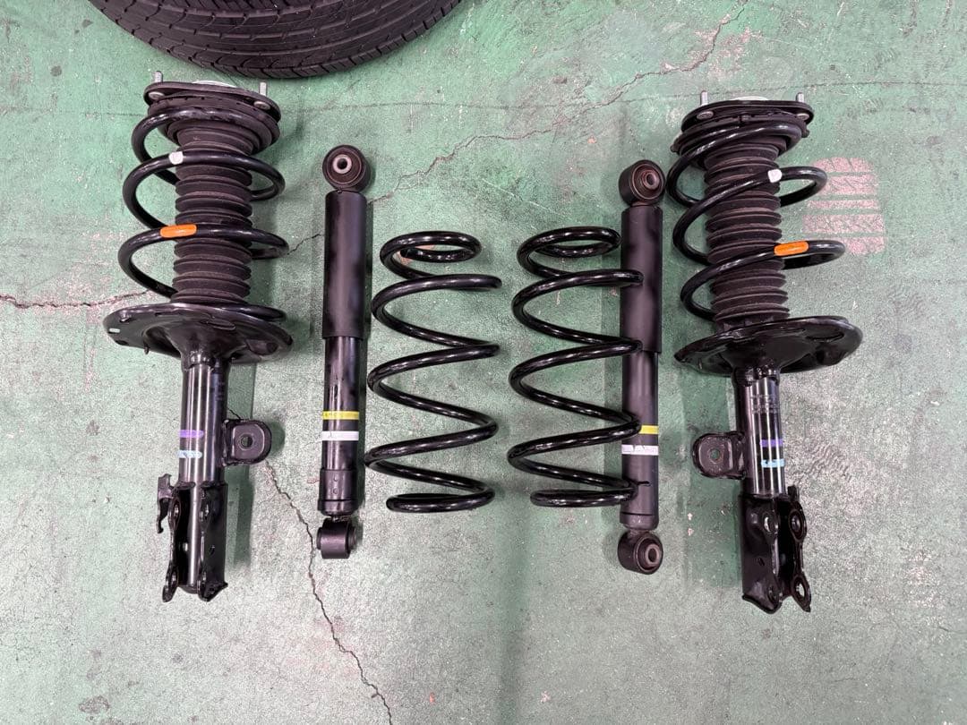 アルファード　30後期　SC 純正　足回り一式　距離3000km未満