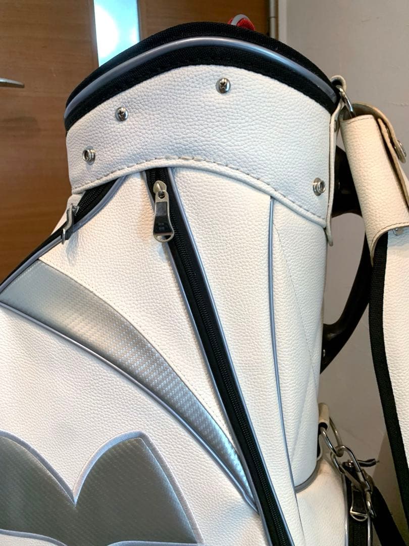 希少　良品　完売　アンダーアーマー　キャディバッグ　本格アスリート　おしゃれ