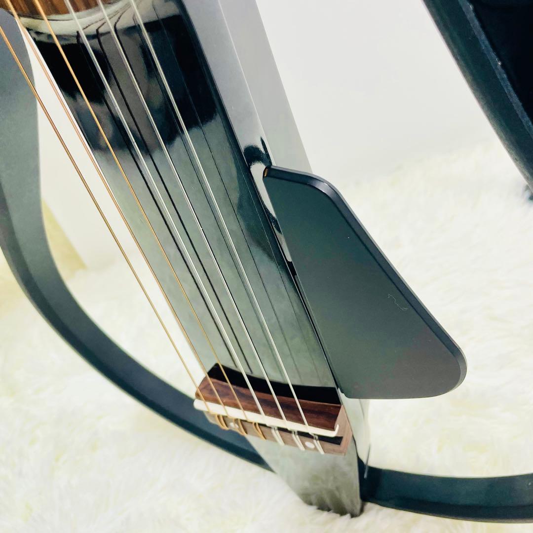 超美品　YAMAHA サイレントギター　SLG110N ブラック　ヤマハ