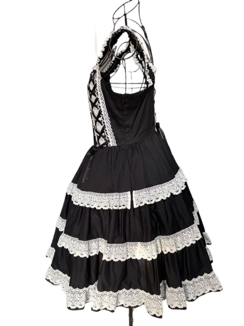 【ほぼ未使用】BABY ミルフィーユジャンパースカート 黒×オフ白