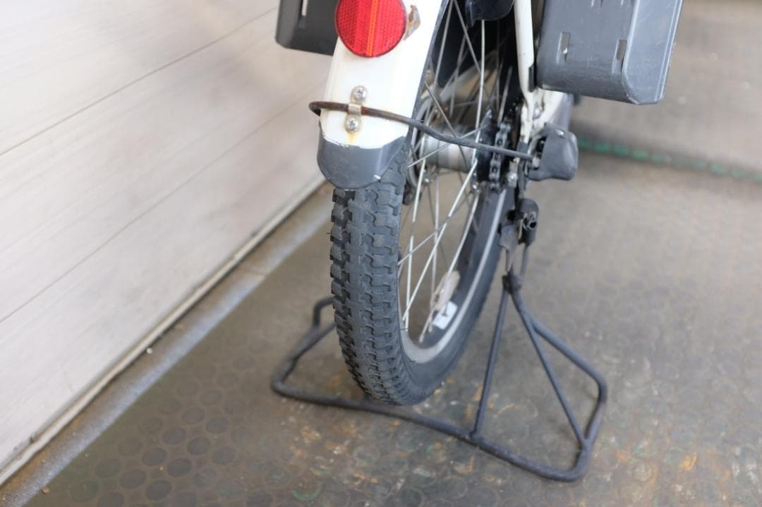 電動自転車ブリヂスト　Bikke2　20インチ　3段　8.7Ah充電器あり