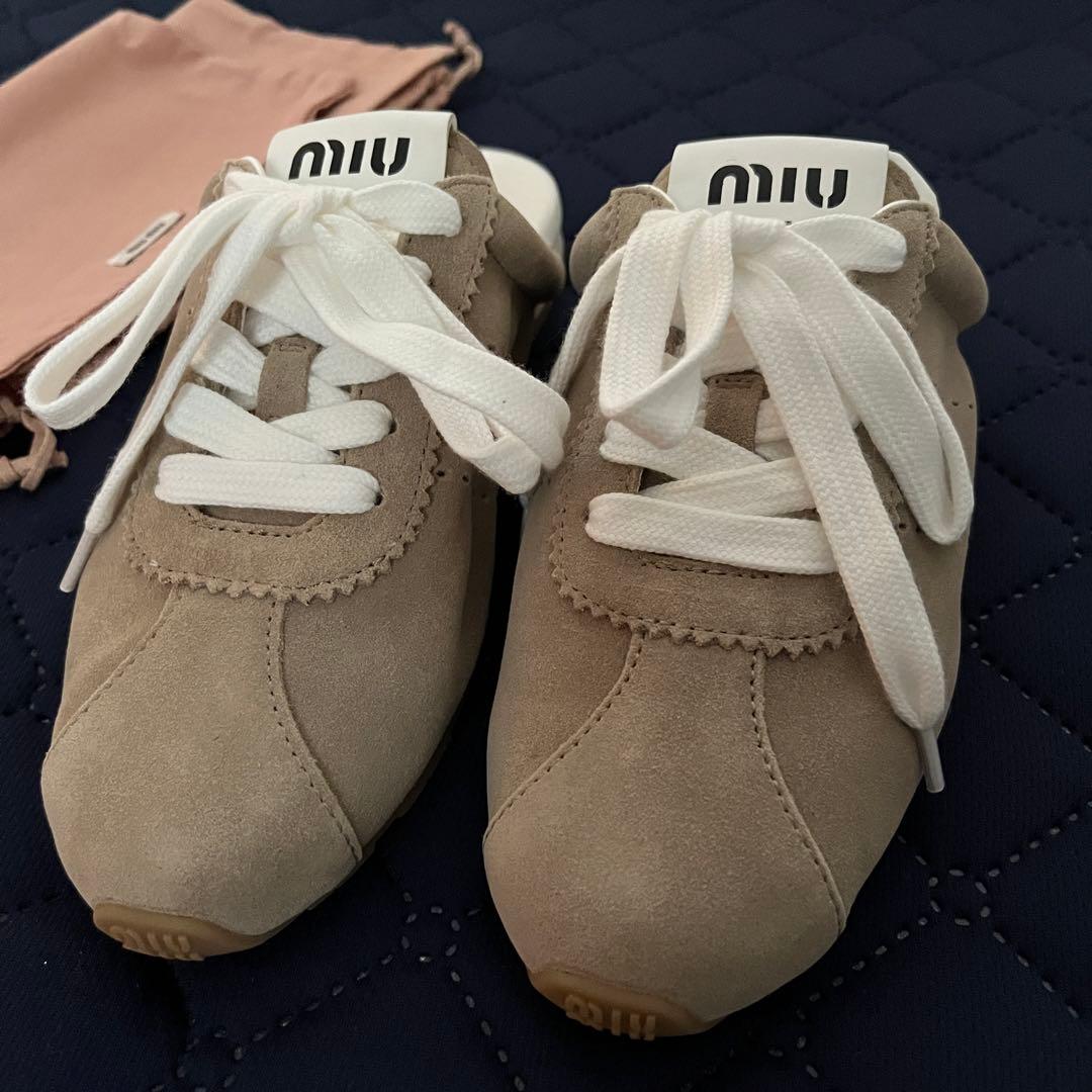 miumiu プルームスエードミュール 新品未使用