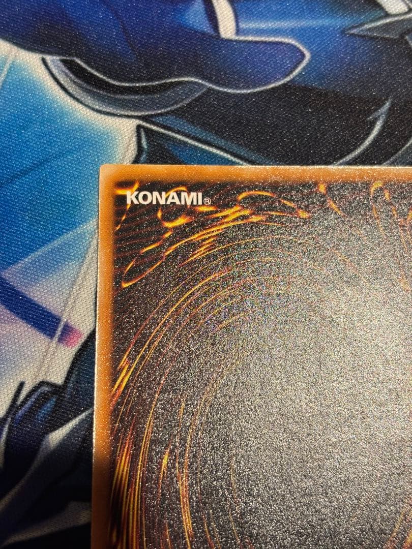 【美品】ブラックマジシャン　2期　レリーフ　スリーブ付