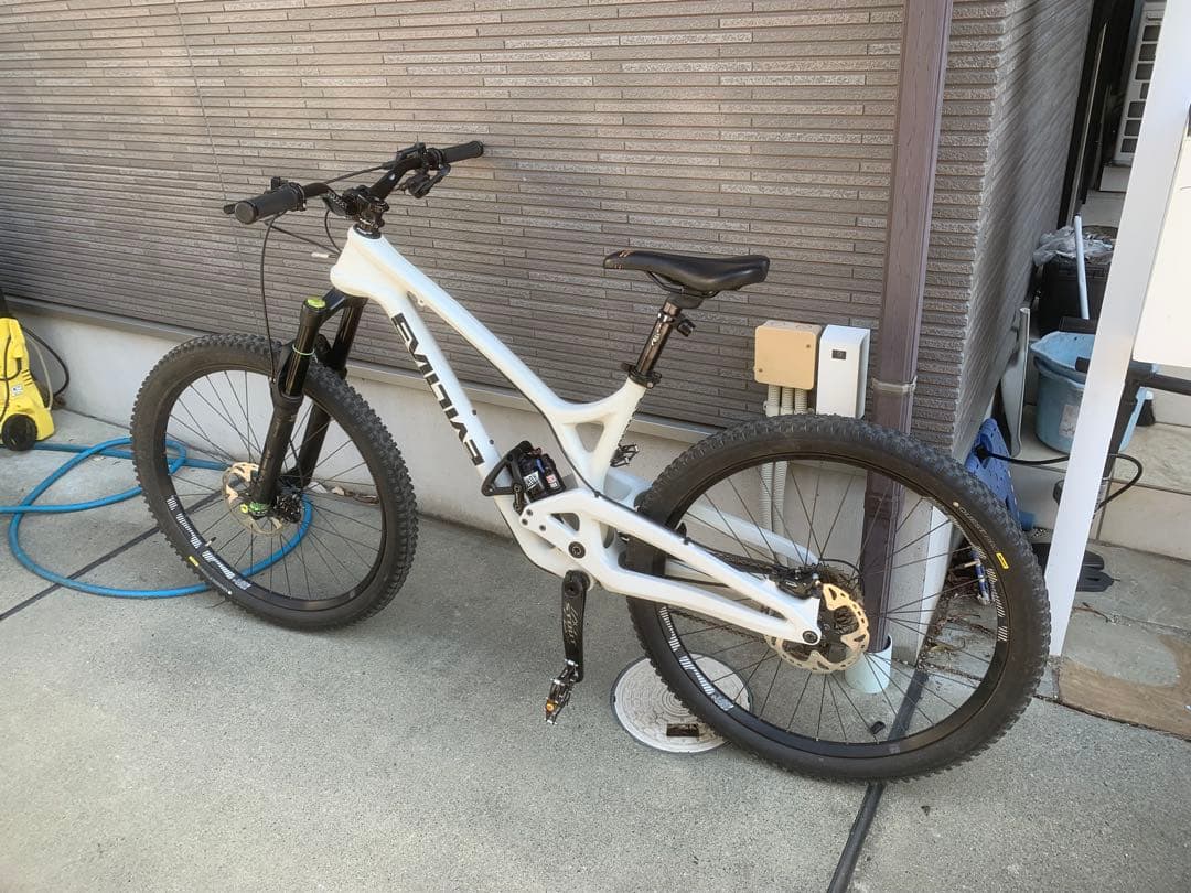 EVILBIKES INSURGENT LB 27.5インチ