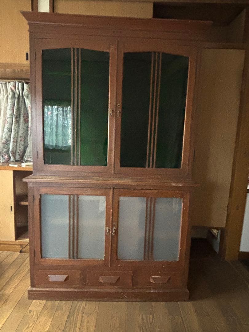 木製ディスプレイキャビネット