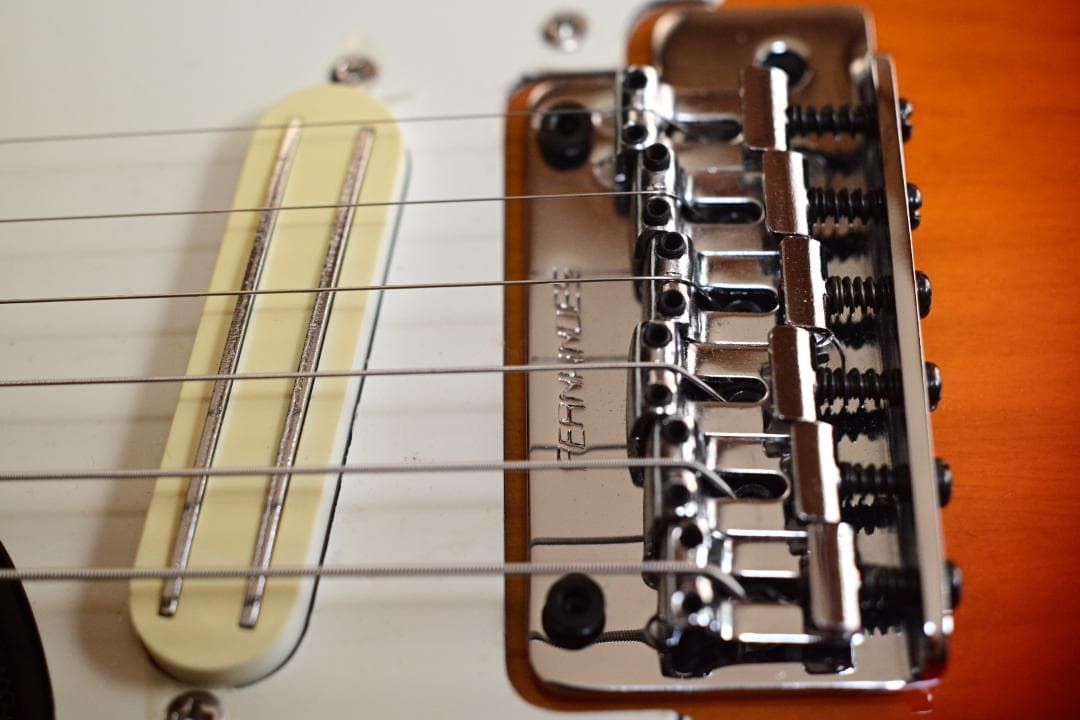 ギター FERNANDES ZO3-ST 3Tone Sunburst