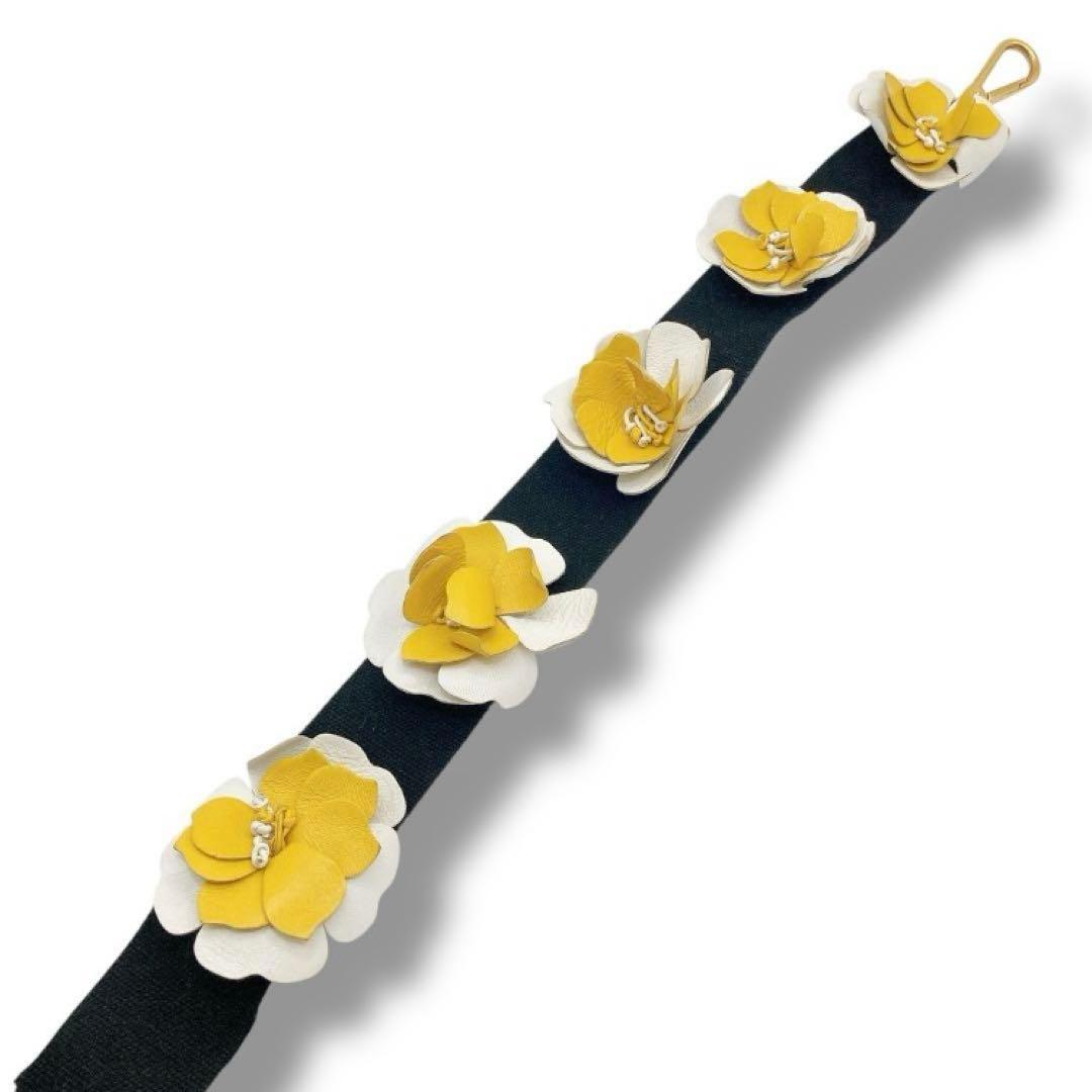PRADA✨プラダ　ショルダーストラップ　レザー　フラワー　ブラック　肩掛け可能