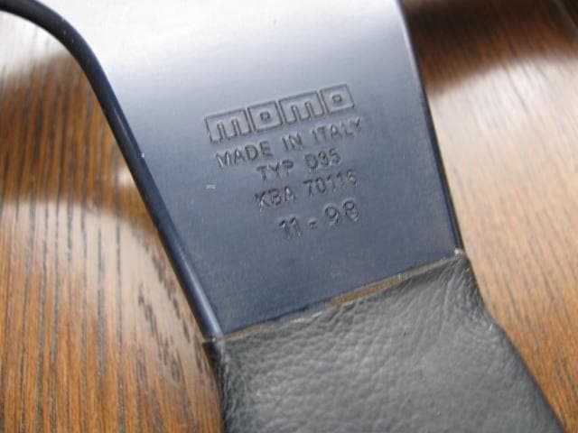 MOMO MARTINI RACING 　マルティニ　レーシング　バージョン