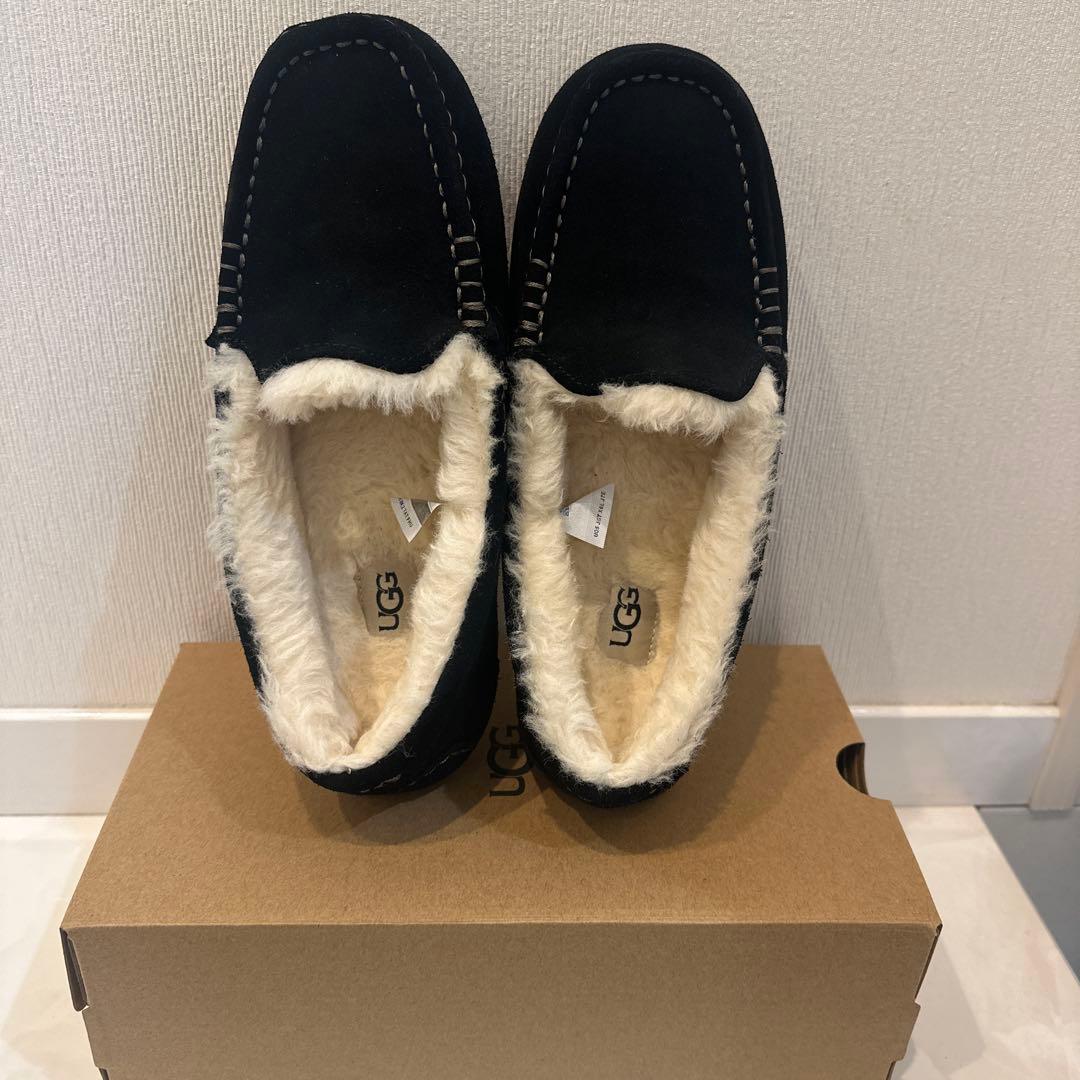 UGG ブラック モカシン 黒　24cm