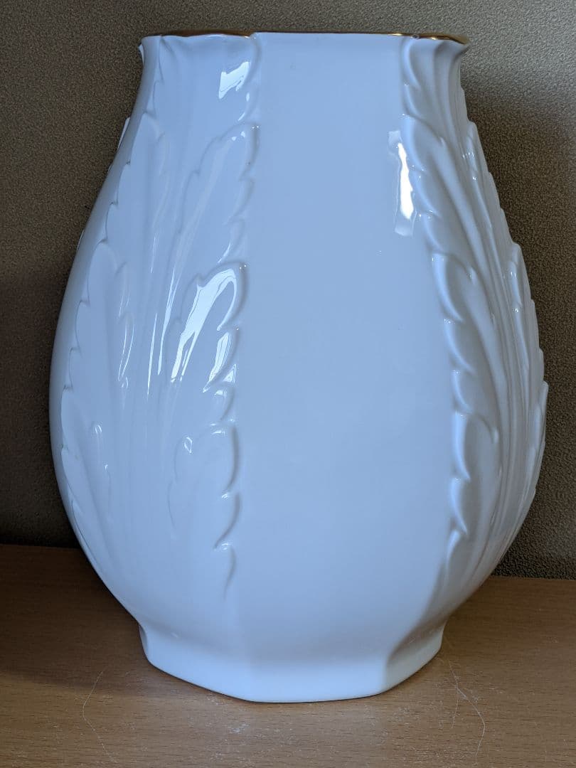 ♦希少！レア物 大倉陶園 ツメ印 オールド 白磁 壺 花瓶 珍物 珍品 骨董品