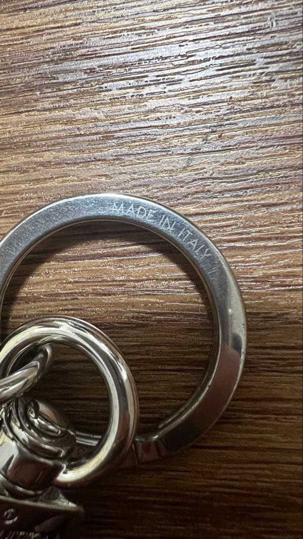 【値下げ】ルイヴィトン(Louis Vuitton) M67362 キーホルダー