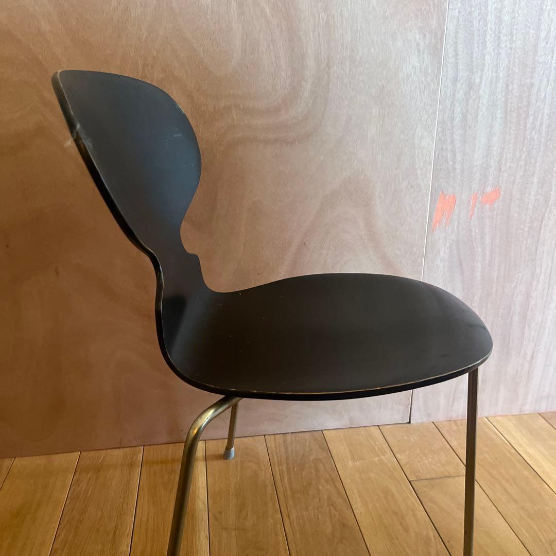 アルネヤコブセン　アントチェア