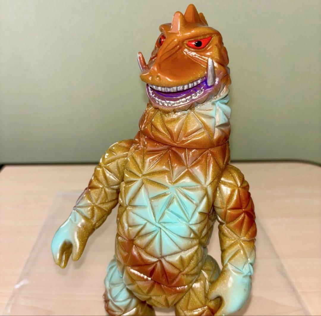 ダイヤ怪獣 TARGET EARTH マーミットソフビ　パチ怪獣 復刻堂