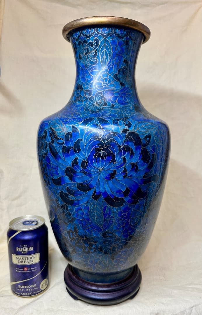 中国美術　七宝焼　 景泰藍大花瓶・細工菊花柄・台座付き
