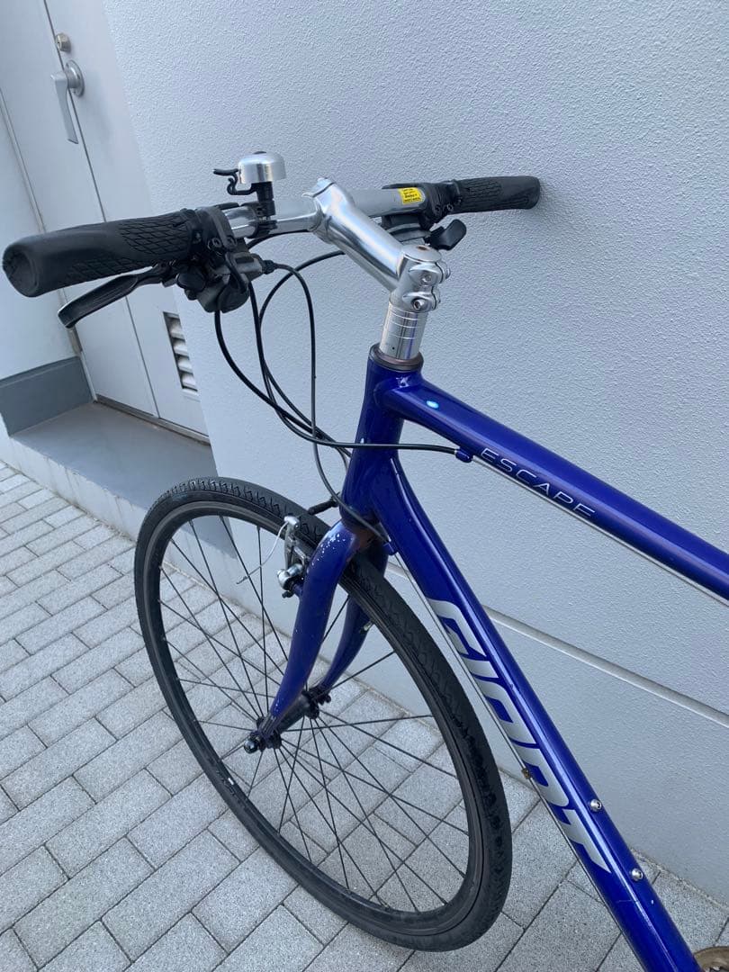 【東京近郊受渡希望】クロスバイクジャイアント ESCAPE サイズM 即乗り可能