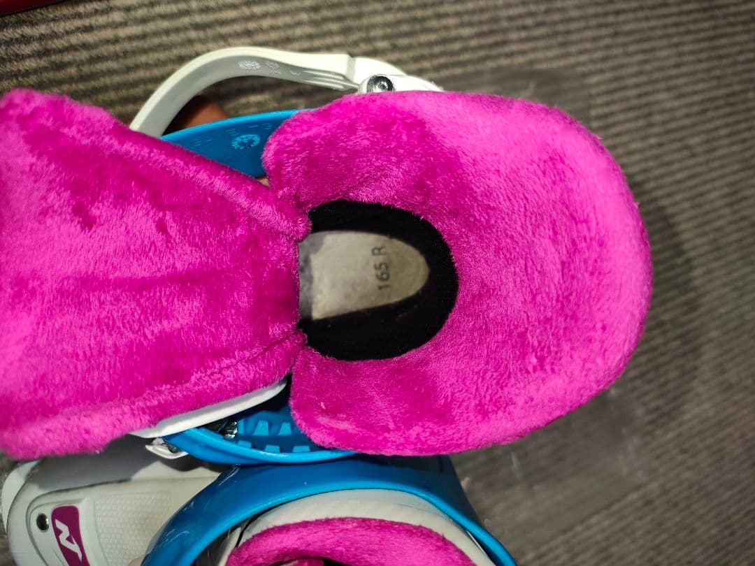 スキーセット（板DYNASTAR・ブーツNORDICA・ストックKIZAKI）