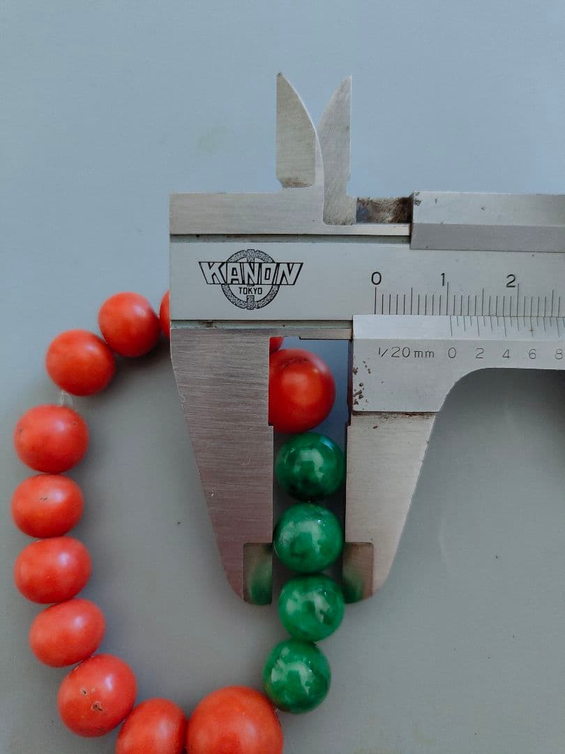 本珊瑚 翡翠玉 唐木箱付き 時代物