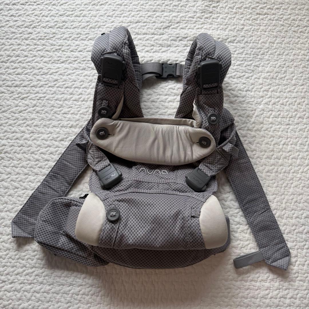 NUNA 抱っこ紐 グレー　カドルクリック