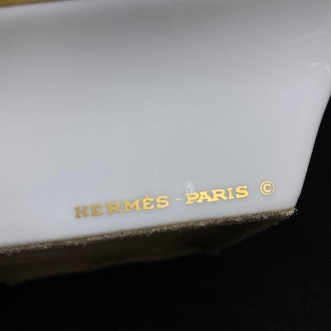 エルメス　金彩　黒地馬アッシュトレイ　トヒオ　東里7-1210☆1F