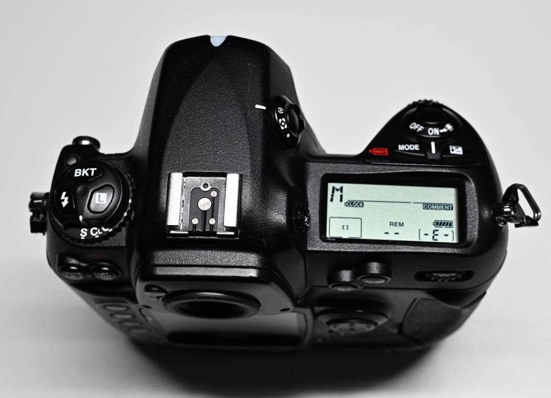 デジタルカメラ Nikon D2H