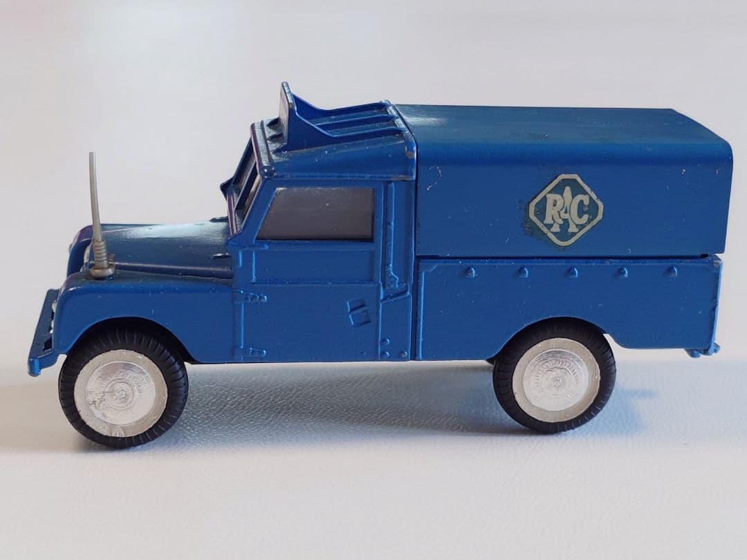 ミニカー CORGI NO.416 LAND ROVER RAC Radio Rescue