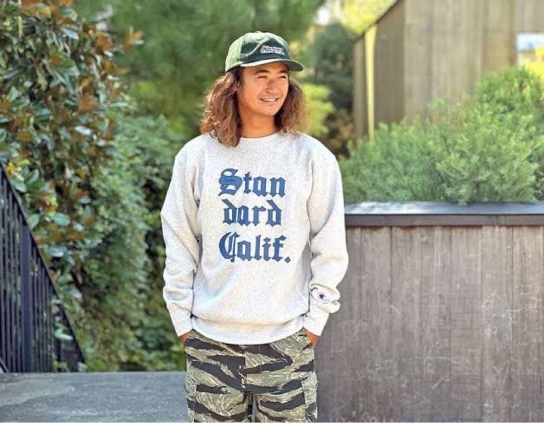 スタンダードカルフォルニア　CHAMPION RW Sweat Limited