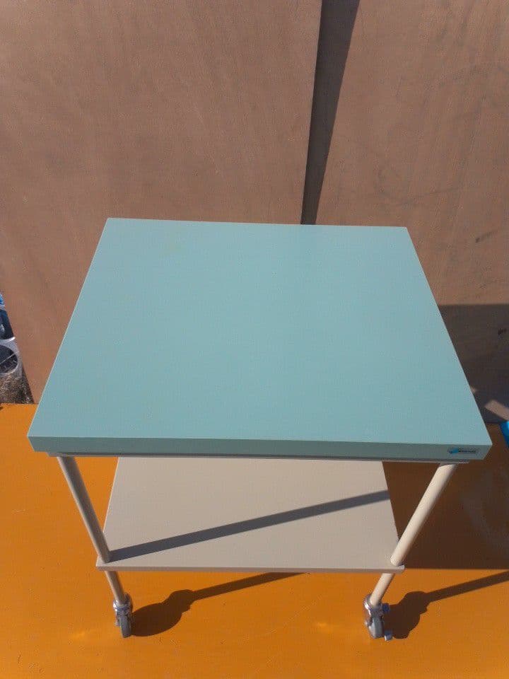 SOLNO 調剤テーブル　丈夫なツールワゴン　作業台　薬局　机