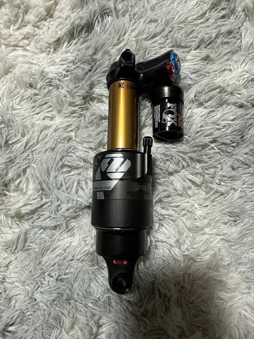 Fox Float X2 Factory 205×60 2023年モデル