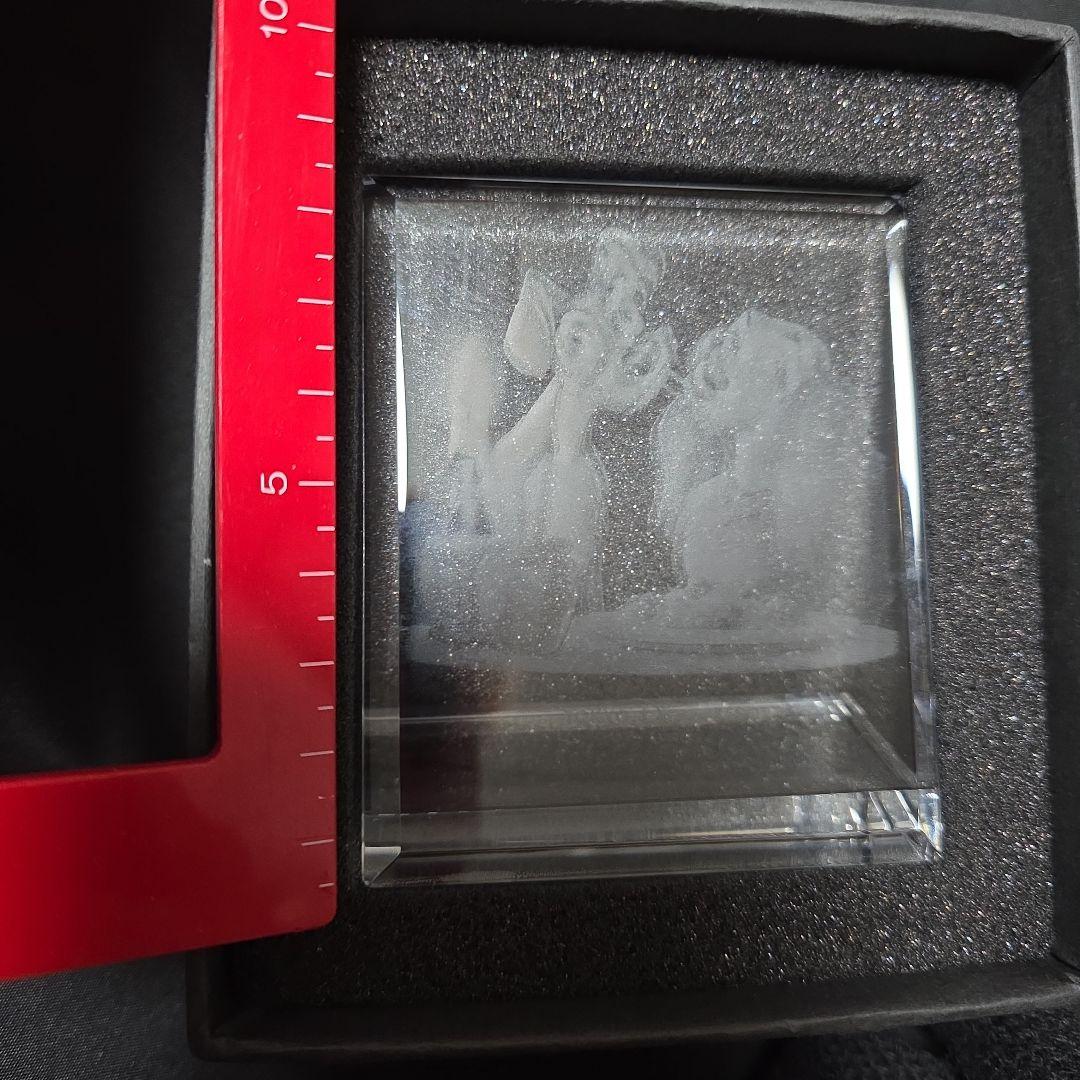 わんわん物語レディ＆トランプのクリスタル置物