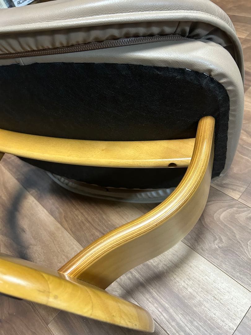 カリモク.オットマン