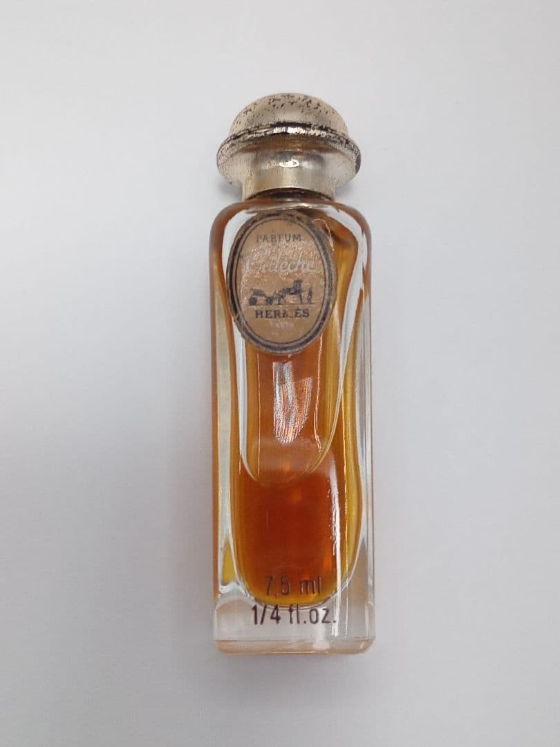希少 エルメス 香水