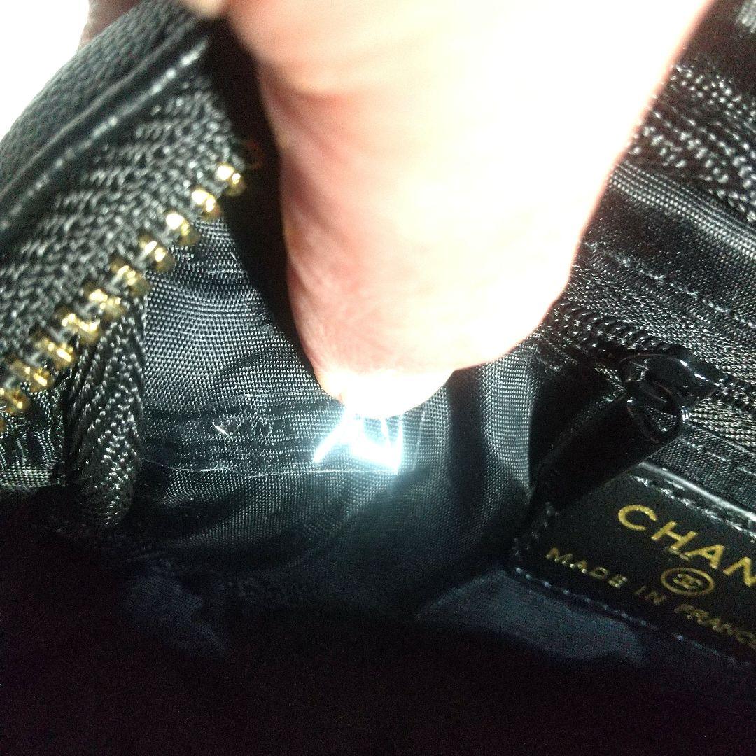 mocoCHANEL新品未使用 ブラックショルダーバッグチャームノベルティ