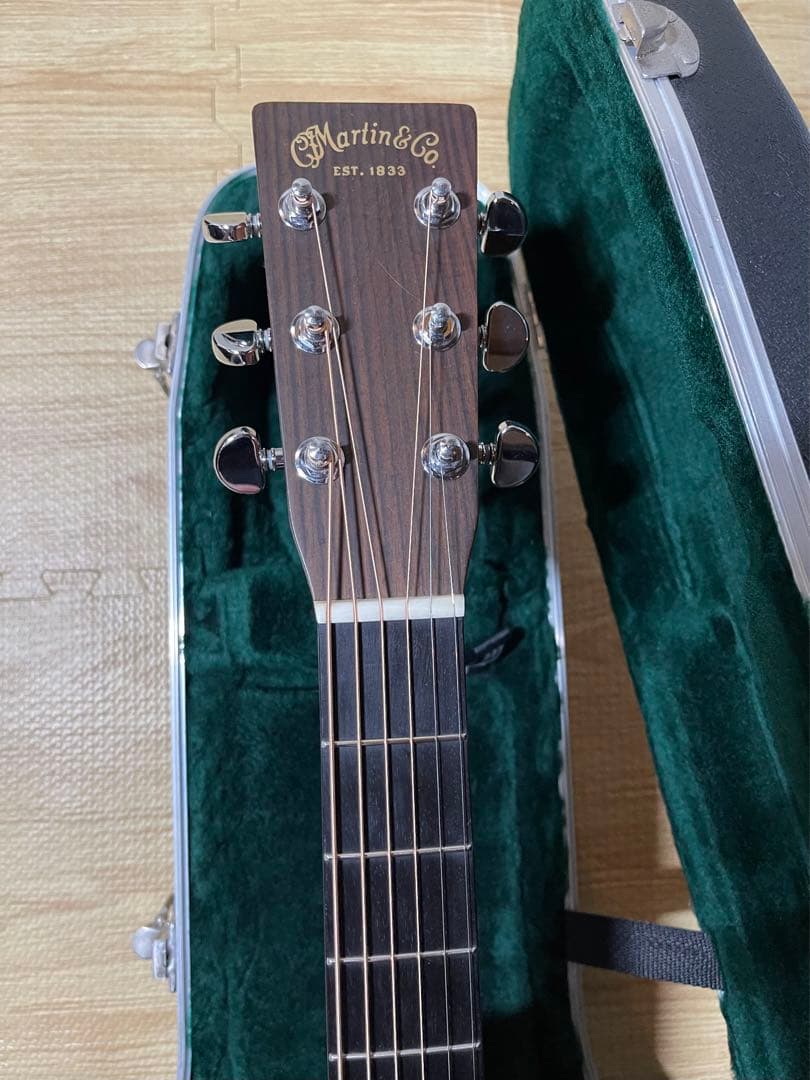 Martin D-28 2013年製 純正ハードケース付