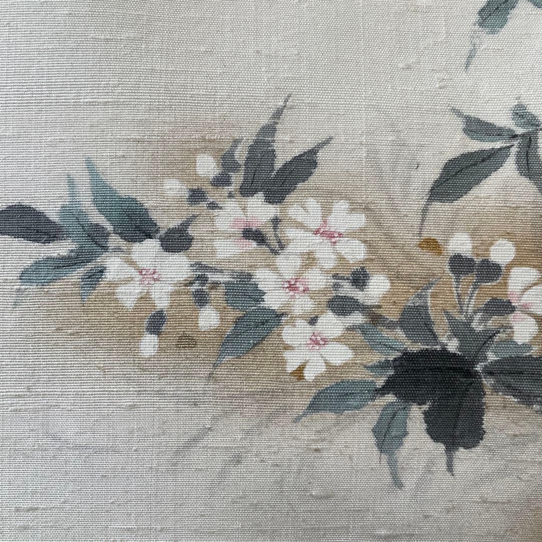 A4サイズ対応　紬帯　手描きの枝桜　リメイク　バンブーハンドルバッグ　ポーチ付き