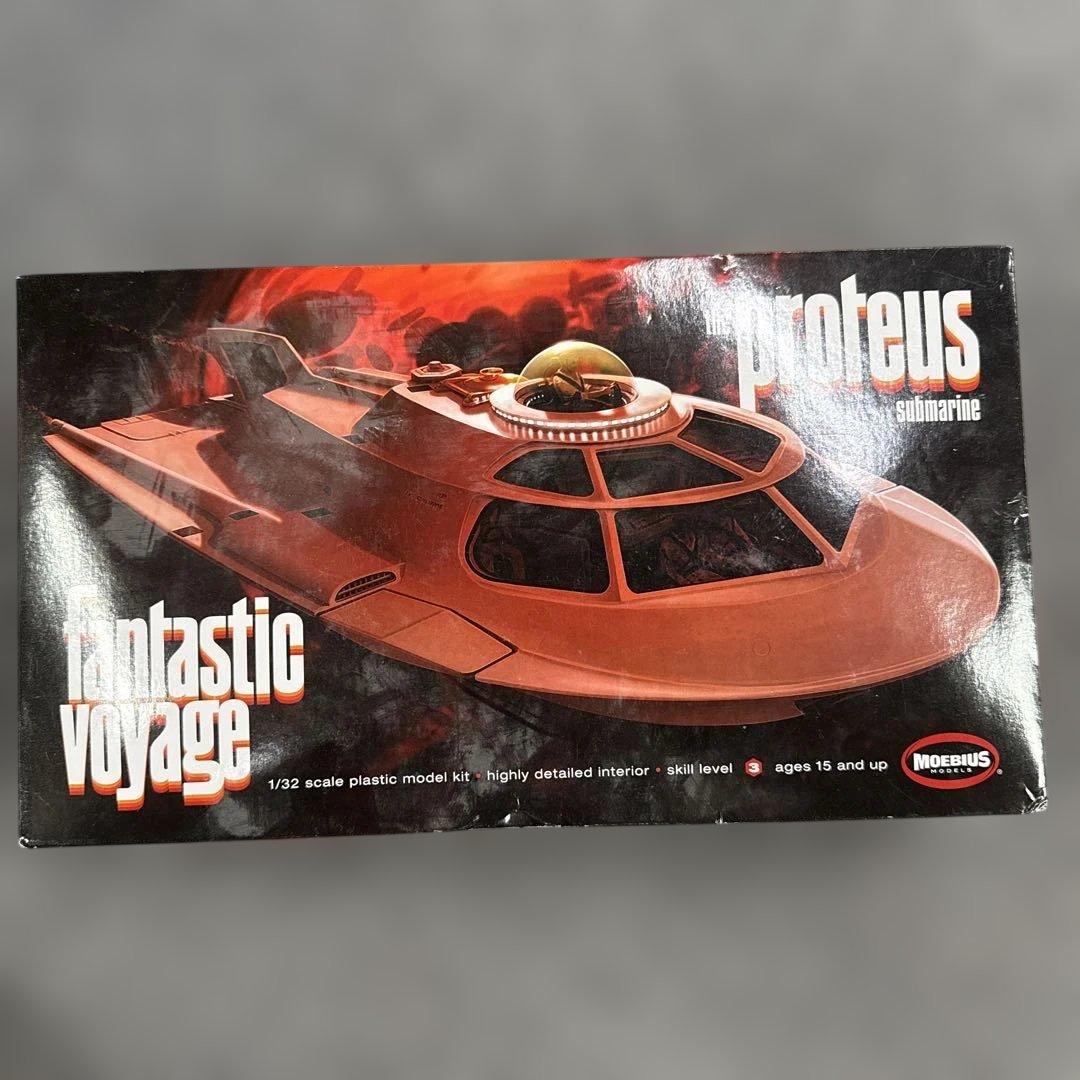 現状品メビウス Proteus Submarine 1/32スケール