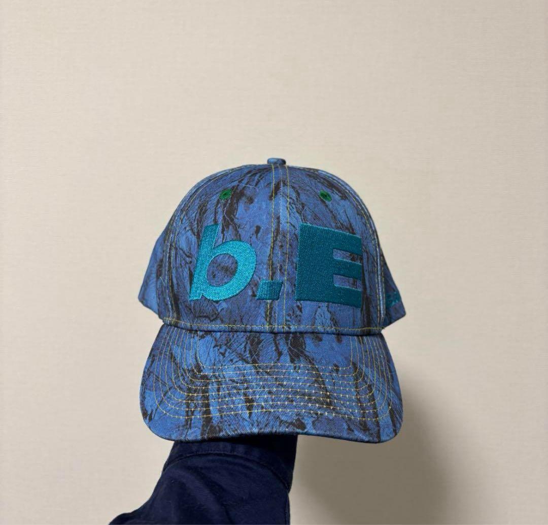 b.Eautiful ロゴ刺繍 キャップ