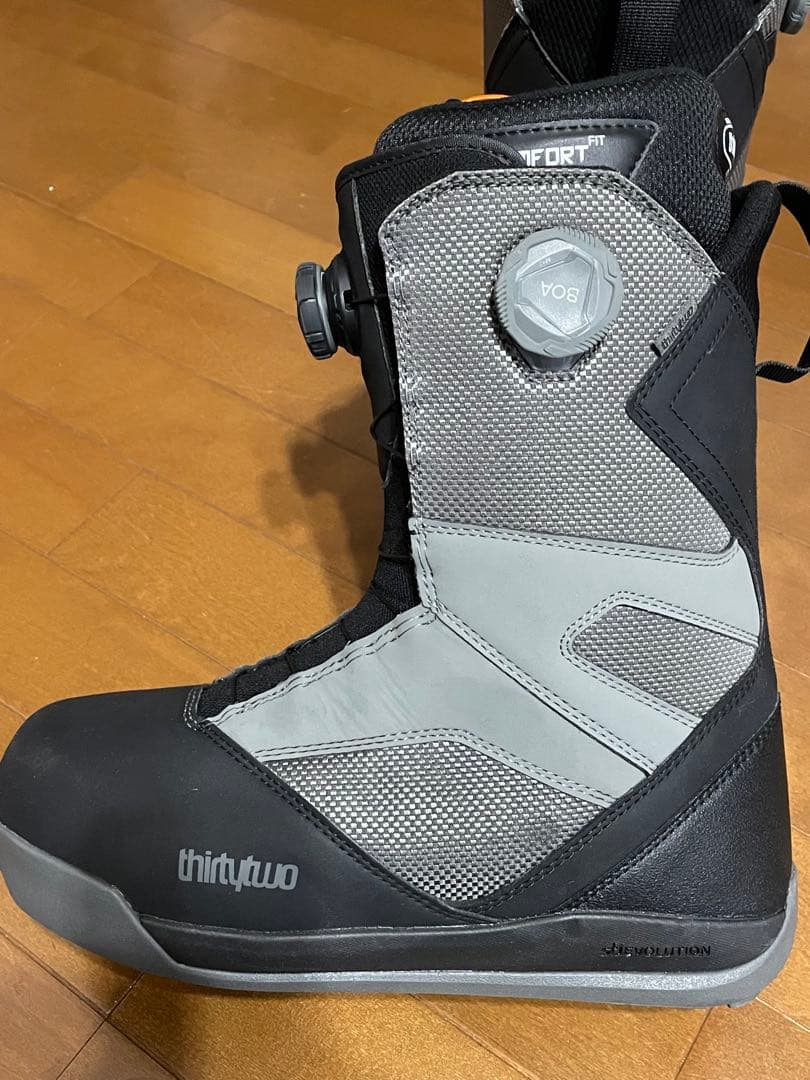 thirtytwo STW ダブルボアブーツ 27cm